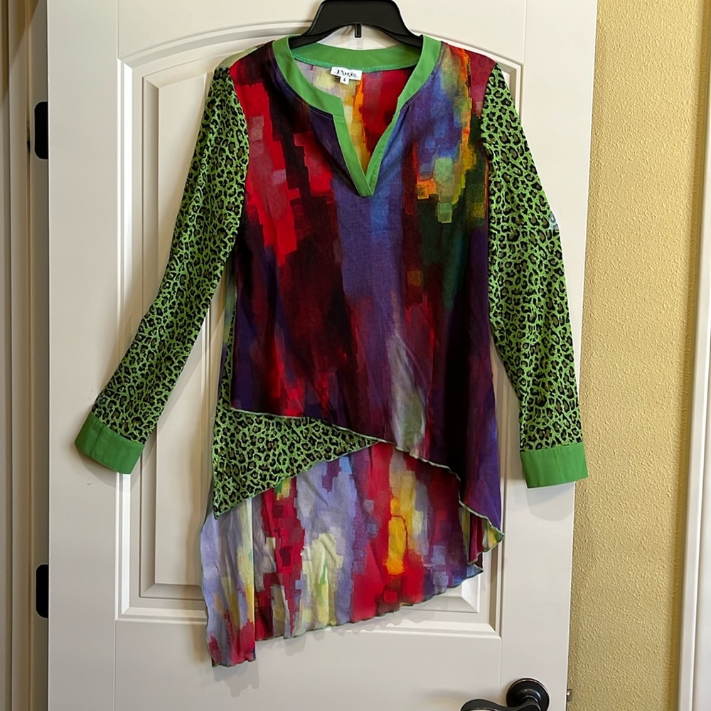 Paris size S from Dillards tunic